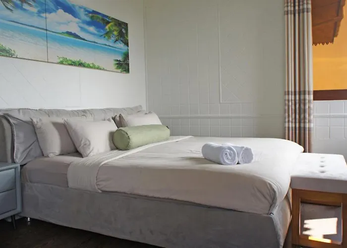 Blue Hill 4*