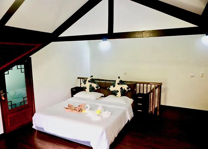 Blue Hill 4*
