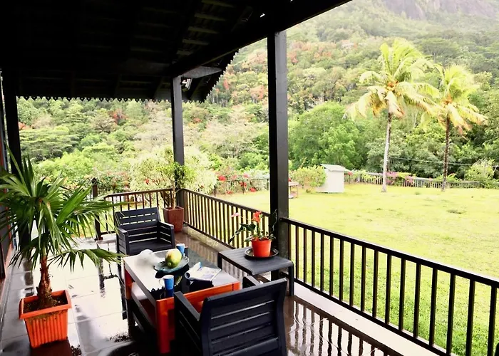 Blue Hill Bed & Breakfast 4*